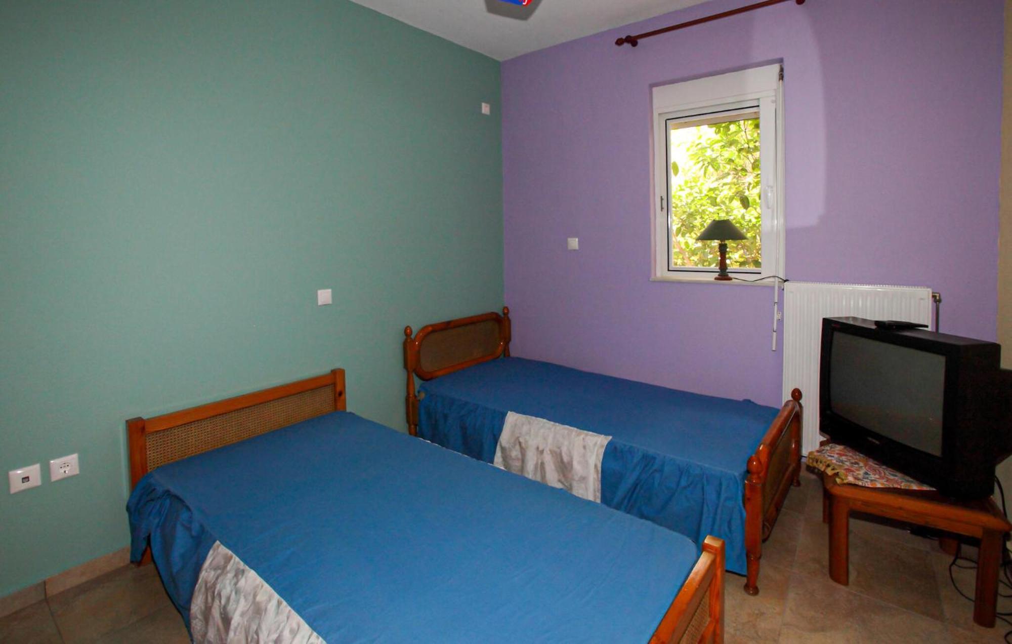 2 Bedroom Stunning Apartment In Keratea Vromopúszi Kültér fotó